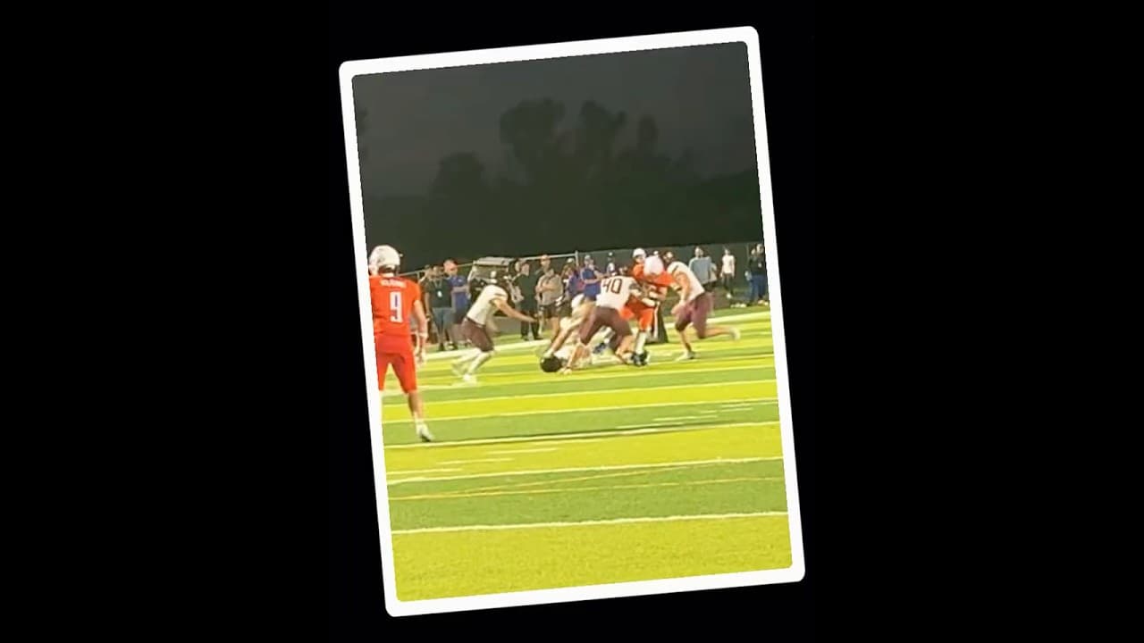 QB Met a STONE WALL 💥 Uncommitted ’27 Gavin Vest | 8 TKL, 2 TFL, 1 Sack #